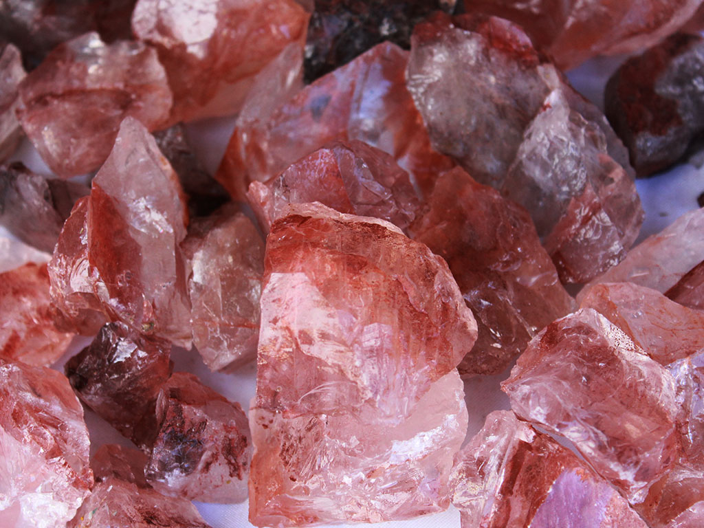 Fire Quartz Rough Gem Decor Rough (530g) 5Kg Bag (11LBS and UP)