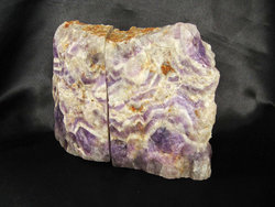Amethyst Bookends (1-3Kg) - 50 pairs