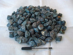Apatite Decor Rough (15-30g) 25Kg