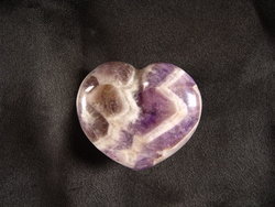 Banded Amethyst Heart 90g - 5 Flats (90pcs)