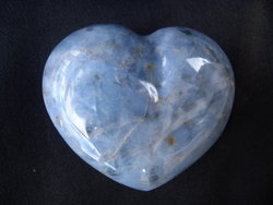 Blue Quartz Heart 90g - 5 Flats (120pcs)