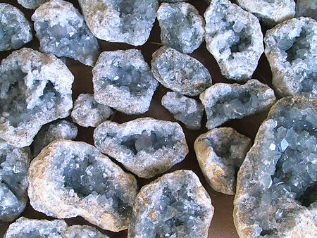 Celestite Druze AA (100-500g/pc) 15kg Box