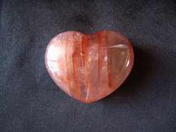 Fire Quartz Hearts 90g