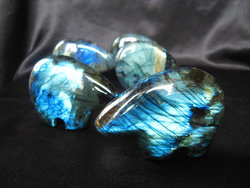 Labradorite Fetish Bear Carving 36pcs (2flats)