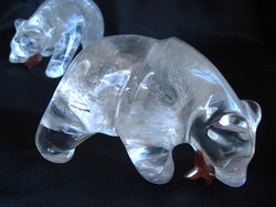 Optical Calcite Bear Eating Fish - 25pcs