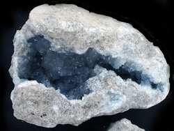 Celestite Geode AA (6-8kg/pc) - 300LB