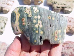 Sea Jasper Fetish Buffalo Carving 36pcs (2flats)