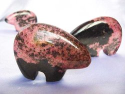 Rhodonite Fetish Bear - 1 Flat (18pcs)