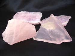 Rose Quartz Polished One Face 44lb (8 Bags)