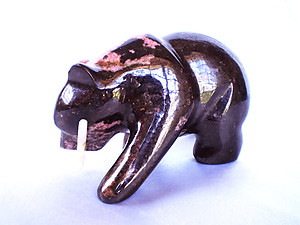 Rhodonite Bear Eating Fish