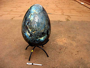 Labradorite Large egg 43.60Kg