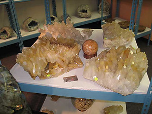 Large Quartz Cluster Hematoid - 32kg