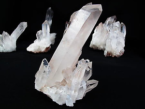 100-300 g Natural Quartz Clusters