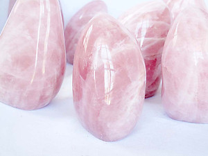 Rose Quartz Boulders (1-2 kg Pieces)