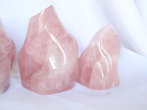 Rose Quartz Flame 1-2 kg