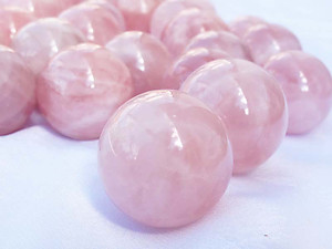 Rose Quartz Spheres 40-50 mm