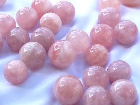 Rose Quartz Spheres 40-50 mm